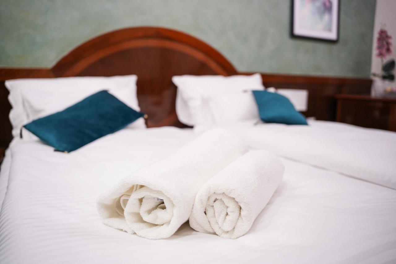 Hotel Laktaši 外观 照片