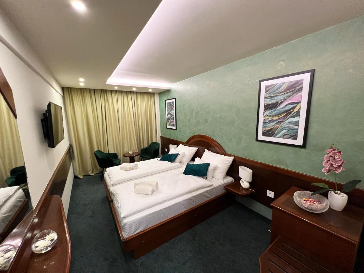 Hotel Laktaši 外观 照片