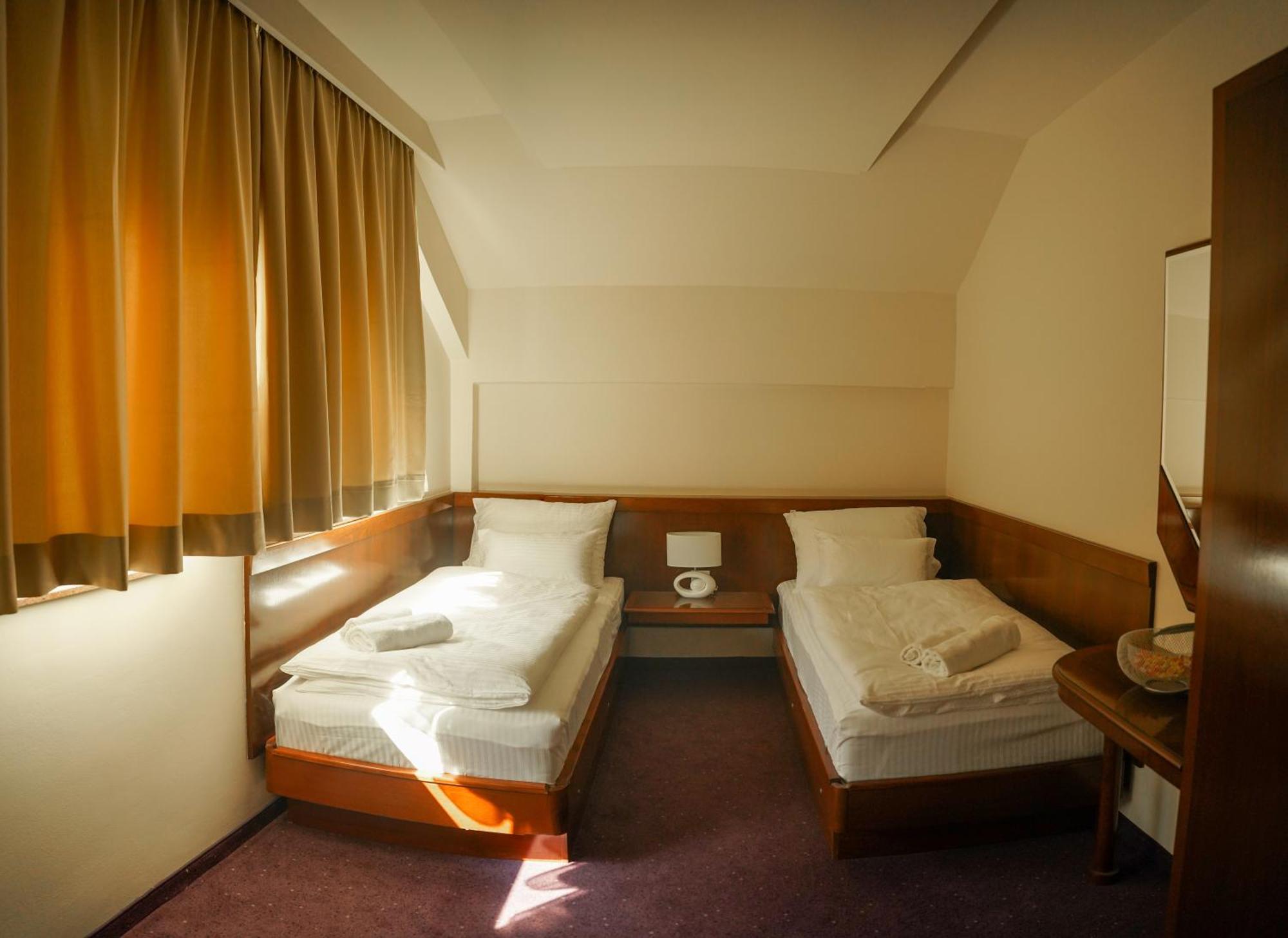 Hotel Laktaši 外观 照片