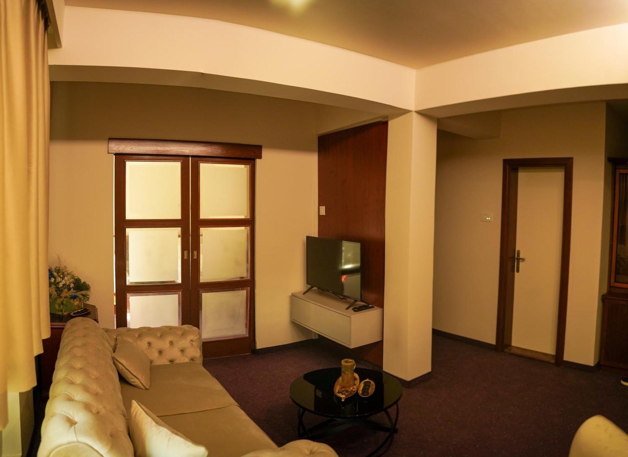 Hotel Laktaši 外观 照片