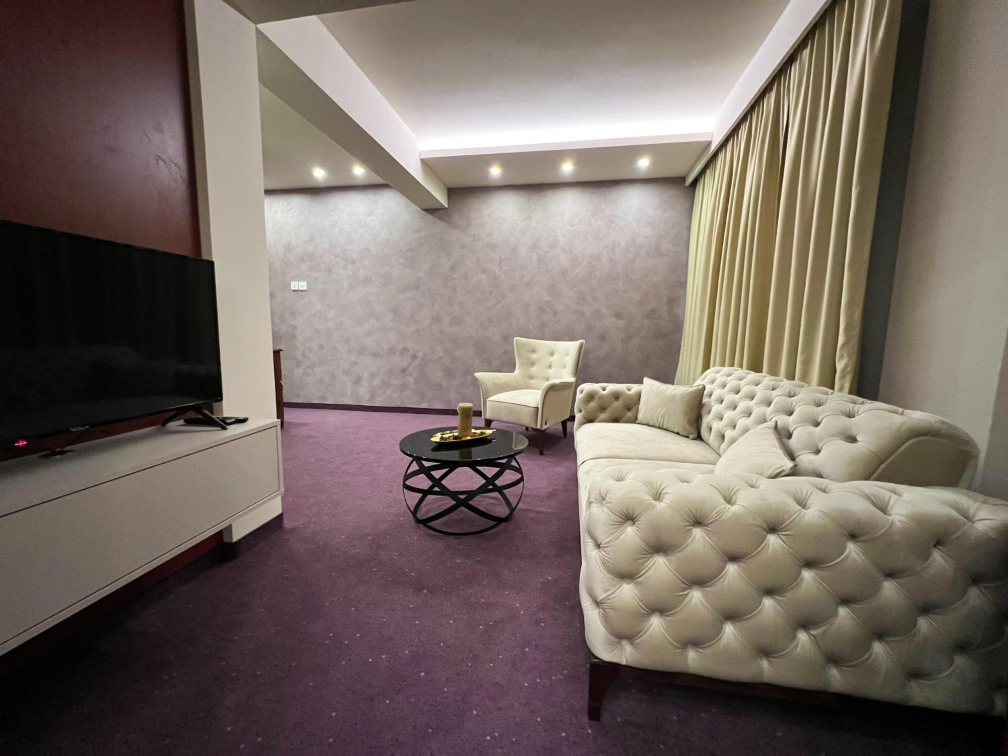 Hotel Laktaši 外观 照片