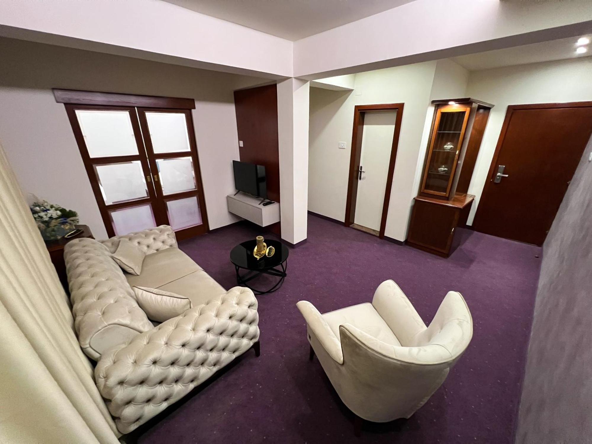 Hotel Laktaši 外观 照片